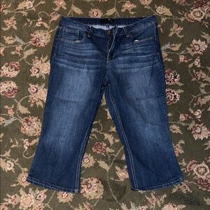 1822 Denim Dark Blue Cropped Capris